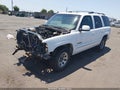 2002 Chevrolet Tahoe — photo 2 of 19 | VIN 1GNEK13T42R191049