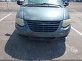 Photo 13 of 14 — 2005 Chrysler Town & Country