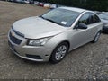 2013 Chevrolet Cruze — photo 2 of 12 | VIN 1G1PA5SG2D7225321
