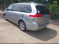 Photo 3 of 17 — 2011 Toyota Sienna