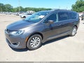 2017 Chrysler Pacifica — photo 2 of 16 | VIN 2C4RC1BG6HR788332