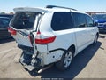 2015 Toyota Sienna — photo 4 of 17 | VIN 5TDKK3DC8FS632307