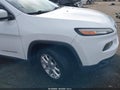 Photo 6 of 17 — 2015 Jeep Cherokee