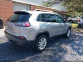 Photo 4 of 17 — 2019 Jeep Cherokee