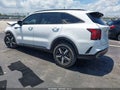 2023 Kia Sorento — photo 3 of 15 | VIN 5XYRL4LCXPG218382