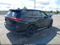 Photo 4 of 15 — 2022 Toyota Highlander