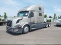 2004 Volvo VN — photo 2 of 15 | VIN 4V4NC9TJ14N364396