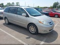 Photo 1 of 16 — 2010 Toyota Sienna