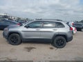 Photo 14 of 16 — 2015 Jeep Cherokee
