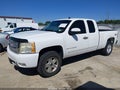 2008 Chevrolet Silverado 1500 — photo 2 of 12 | VIN 1GCEK19J28Z284028