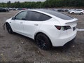 2024 Tesla Model Y — photo 3 of 19 | VIN 7SAYGDEF7RF046977