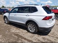 2018 Volkswagen Tiguan — photo 3 of 16 | VIN 3VV3B7AX8JM054285
