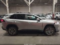 2022 Toyota RAV4 — photo 13 of 17 | VIN 2T3A1RFV1NC300899