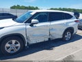 Photo 6 of 16 — 2023 Toyota Highlander Hybrid