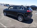 2018 Jeep Cherokee — photo 3 of 15 | VIN 1C4PJLCB6JD590547