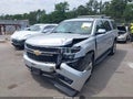 2017 Chevrolet Suburban — photo 2 of 17 | VIN 1GNSKHKC0HR324394