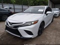 2018 Toyota Camry — photo 2 of 17 | VIN 4T1B61HK9JU663091