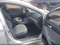 2011 Hyundai Sonata — photo 5 of 11 | VIN 5NPEB4AC1BH096968