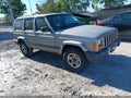 Photo 1 of 11 — 2000 Jeep Cherokee