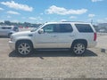 Photo 15 of 17 — 2010 Cadillac Escalade
