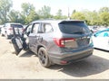 2022 Honda Pilot — photo 3 of 17 | VIN 5FNYF6H22NB080971