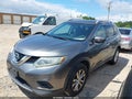 2015 Nissan Rogue — photo 2 of 13 | VIN 5N1AT2MV8FC838311