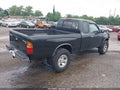 2000 Toyota Tacoma — photo 4 of 11 | VIN 5TEWM72N7YZ688204
