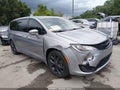2020 Chrysler Pacifica — photo 1 of 19 | VIN 2C4RC1FG3LR147707