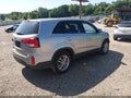 2015 Kia Sorento — photo 4 of 12 | VIN 5XYKT3A65FG602836