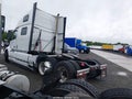 2023 Volvo VNL — photo 3 of 18 | VIN 4V4NC9EH1PN338993
