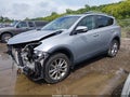 2018 Toyota RAV4 — photo 2 of 16 | VIN 2T3DFREV1JW743515