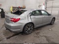 Photo 4 of 16 — 2013 Chrysler 200