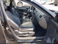 2015 Volkswagen Passat — photo 5 of 16 | VIN 1VWAT7A32FC018436