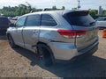 2017 Toyota Highlander — photo 3 of 16 | VIN 5TDBZRFH8HS379516