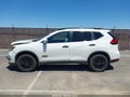 2017 Nissan Rogue — photo 14 of 16 | VIN 5N1AT2MV0HC762828
