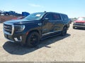 2022 GMC Yukon XL — photo 2 of 17 | VIN 1GKS2GKD4NR210040