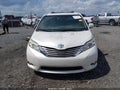 2015 Toyota Sienna — photo 12 of 16 | VIN 5TDYK3DC2FS683795