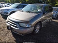 Photo 2 of 11 — 2002 Nissan Quest