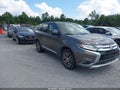 Photo 1 of 18 — 2017 Mitsubishi Outlander