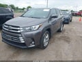 Photo 2 of 16 — 2018 Toyota Highlander