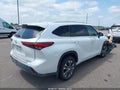 2022 Toyota Highlander — photo 4 of 17 | VIN 5TDGZRBH7NS221160
