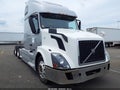 2016 Volvo VN — photo 1 of 17 | VIN 4V4NC9EH1GN943712