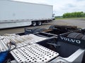 2016 Volvo VN — photo 7 of 17 | VIN 4V4NC9EH1GN943712