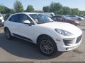Photo 17 of 18 — 2018 Porsche Macan