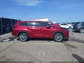Photo 13 of 16 — 2020 Toyota Highlander