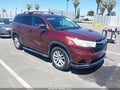Photo 1 of 16 — 2015 Toyota Highlander