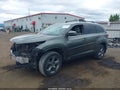 Photo 2 of 17 — 2018 Toyota Highlander Hybrid