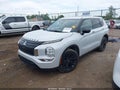 2022 Mitsubishi Outlander — photo 2 of 17 | VIN JA4J3UA8XNZ076538