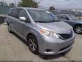 Photo 1 of 16 — 2012 Toyota Sienna
