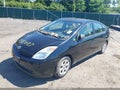Photo 2 of 13 — 2004 Toyota Prius